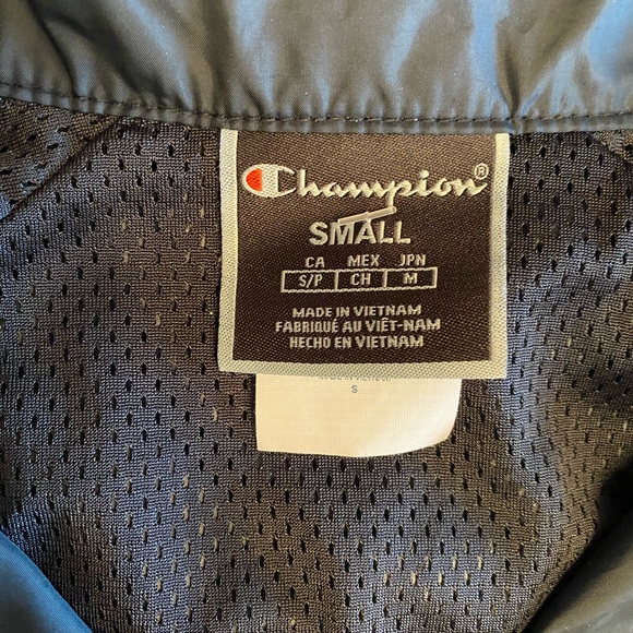 Champion Women's Zipper Tape Cropped Oversized C Script Logo Jacket Black Size S - Picture 3 of 8